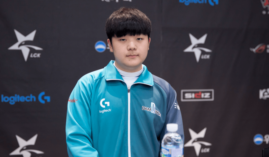 有巨大的粉 有巨大的粉